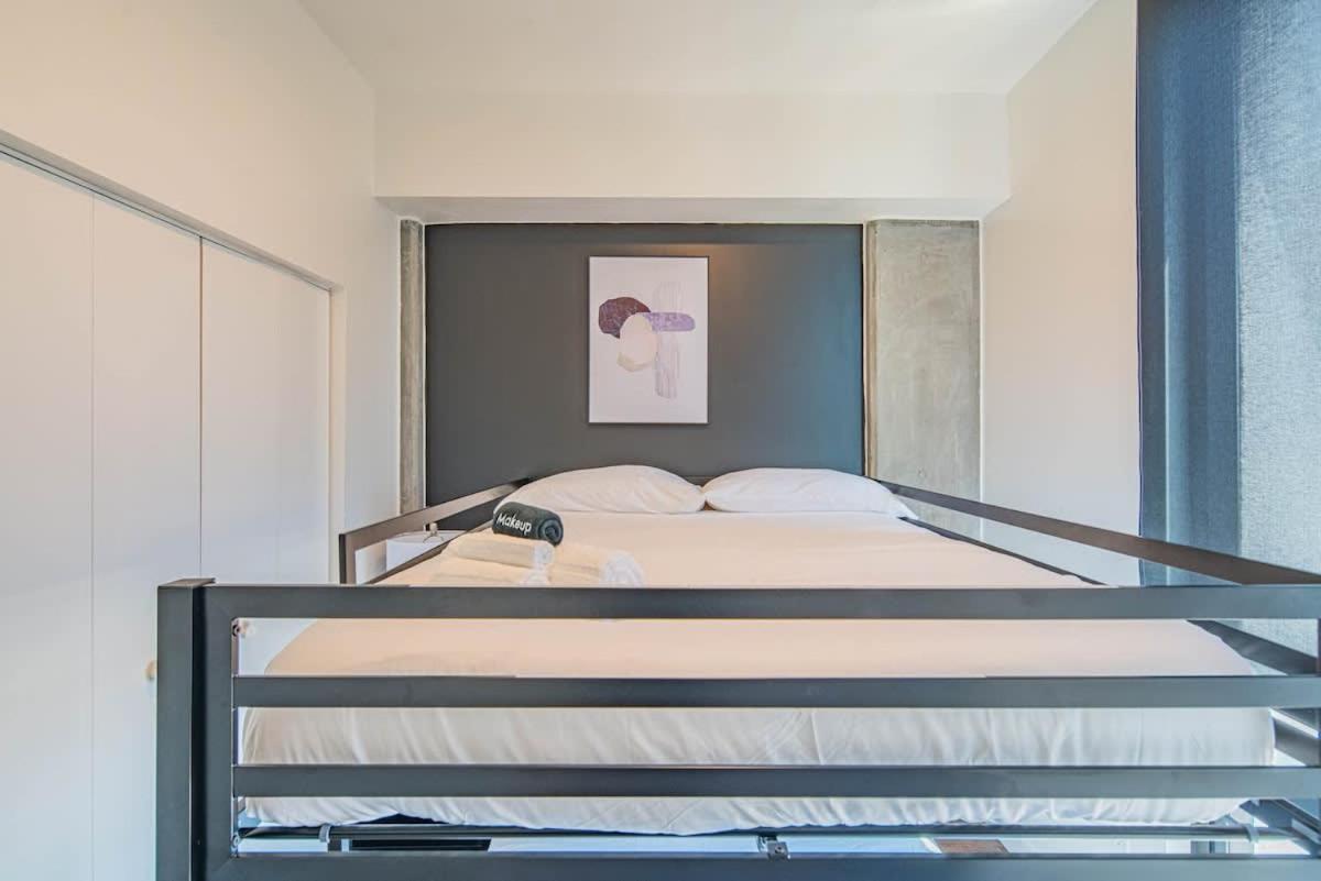 Detailed 2Bd, Highrise Dt, Pool, Gym, Parking, Sleeps 8 Apartment Финикс Екстериор снимка