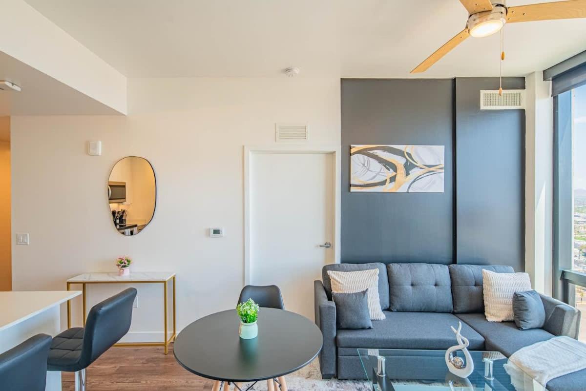 Detailed 2Bd, Highrise Dt, Pool, Gym, Parking, Sleeps 8 Apartment Финикс Екстериор снимка
