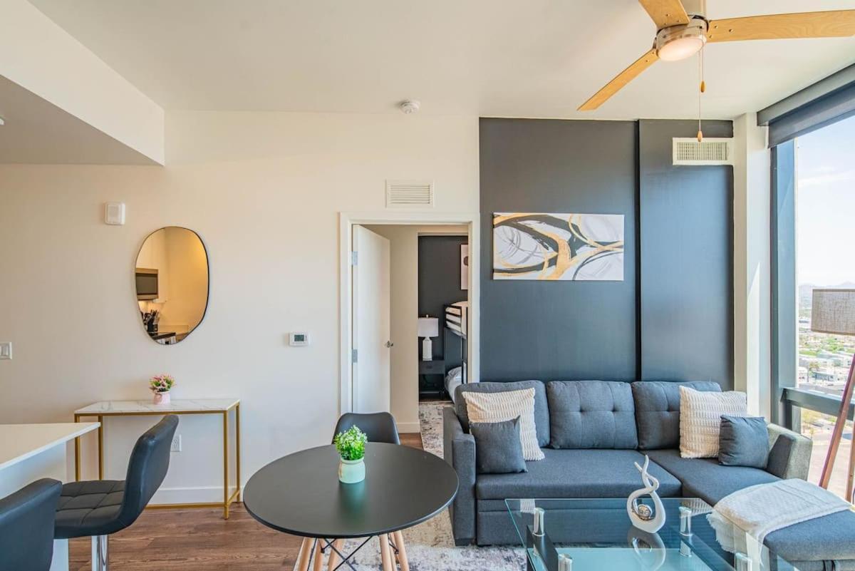 Detailed 2Bd, Highrise Dt, Pool, Gym, Parking, Sleeps 8 Apartment Финикс Екстериор снимка