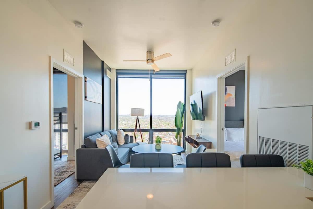 Detailed 2Bd, Highrise Dt, Pool, Gym, Parking, Sleeps 8 Apartment Финикс Екстериор снимка